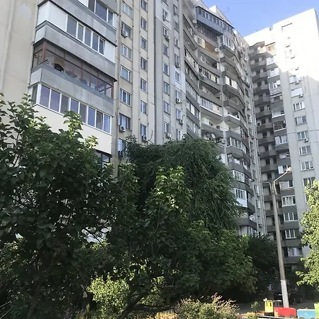 On Svitlyi Lane Апартаменти Одеса